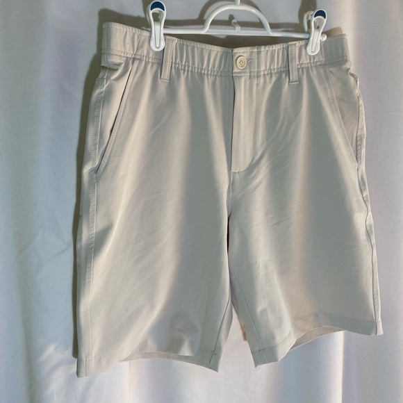 Men’s Under Armour shorts, size 32 - Picture 1 of 9